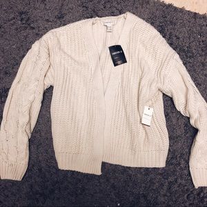 Knitted cardigan sweater